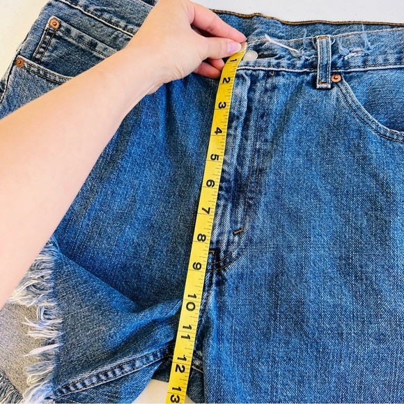 Levi's Raw Hem Cut Offs Denim Daisy Dukes 36 / XL - Picture 13 of 16